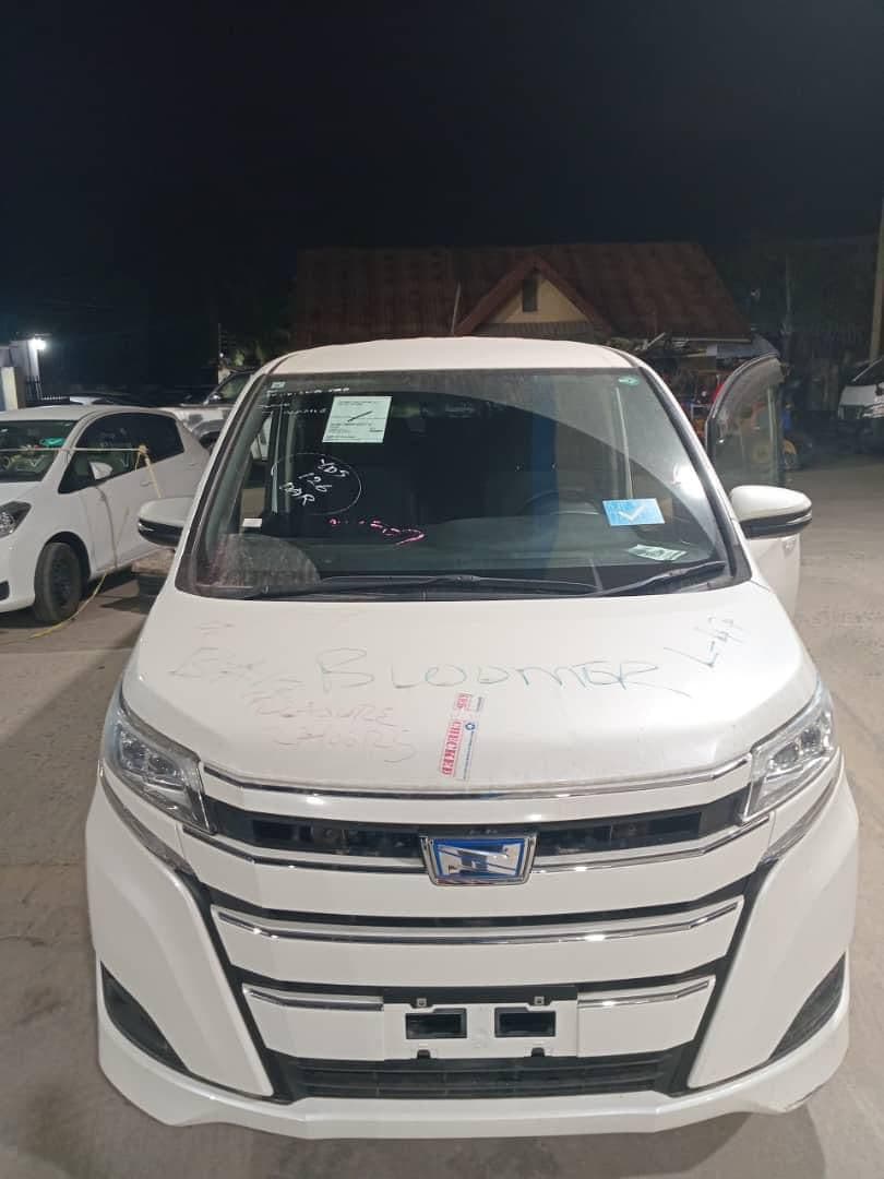 Toyota Noah 2017 shipped to Rwanda  in 2025