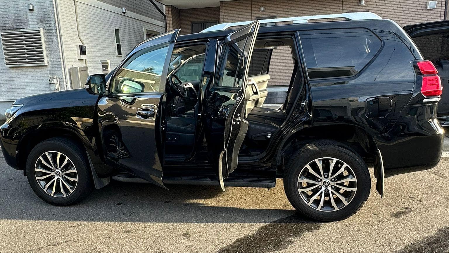 Toyota Prado TXL 2020 shipped to Kenya  in 2024